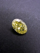 Muat gambar ke penampil Galeri, 06/19 Kuning Alami Mewah 1,02 karat
