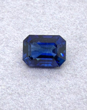 Load image into Gallery viewer, Emerald-cut Ceylon Sapphire 5.38cts (Unmounted )

