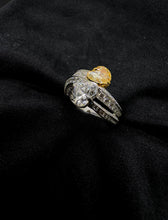 将图片加载到图库查看器，Heart shape Yellow &amp; White Diamonds Ring
