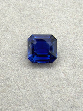 Muat gambar ke penampil Galeri, Rare Unheated Emerald cut Sapphire 2.13cts
