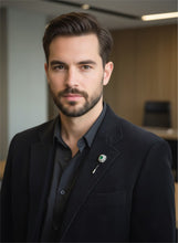 Muat gambar ke penampil Galeri, Crafter&#39;s-made Men&#39;s Emerald &amp; Diamond Brooch
