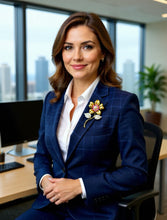 將圖片載入圖庫檢視器 Pink Sapphire and Diamond Brooch
