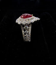 Muat gambar ke penampil Galeri, Natural Burmese Ruby &amp; Diamond Ring
