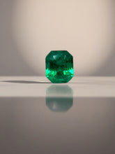 Load image into Gallery viewer, Colombian Emerald 2.13cts
