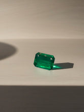 Muat gambar ke penampil Galeri, Natural Emerald 3.87cts, Zambia origin

