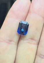 Load and play video in Gallery viewer, Emerald-cut Ceylon Sapphire 5.38cts (Unmounted )
