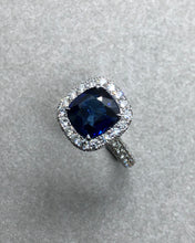 Load image into Gallery viewer, (R#40) 3.82cts Sapphire and Diamonds Ring
